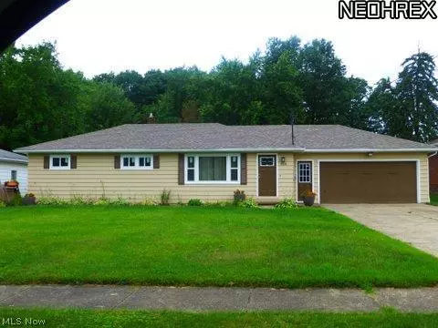 Girard, OH 44420,924 Pinecrest RD