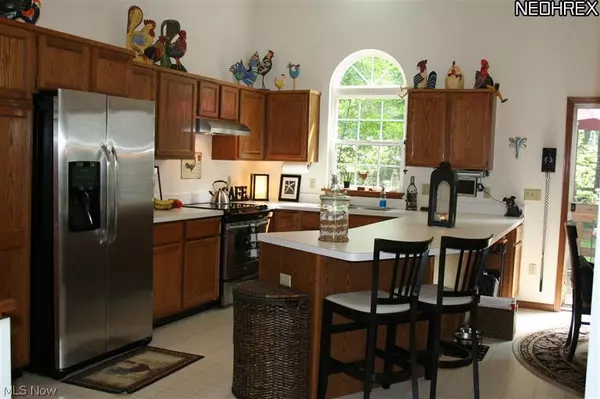 Chagrin Falls, OH 44023,17693 Auburn RD