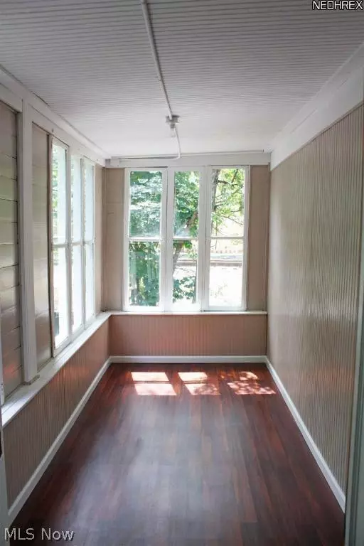 Lakewood, OH 44107,1315 Westlake AVE