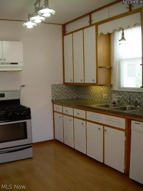Akron, OH 44301,428 Cypress AVE