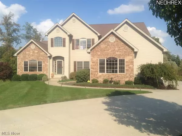 240 Aberdeen CT, Columbiana, OH 44408