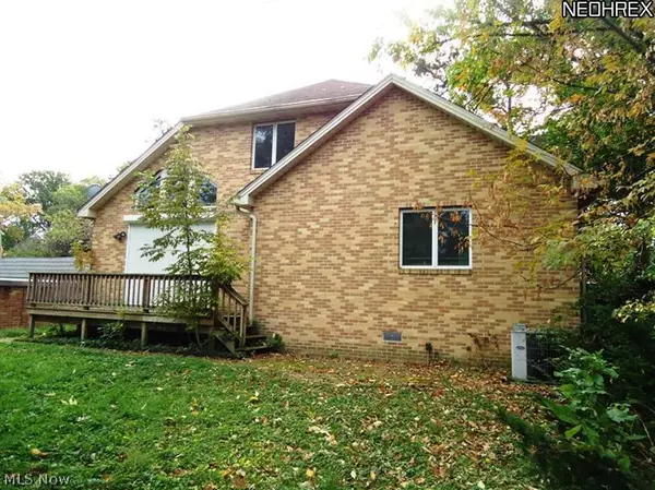 Lakewood, OH 44107,13910 Lake AVE