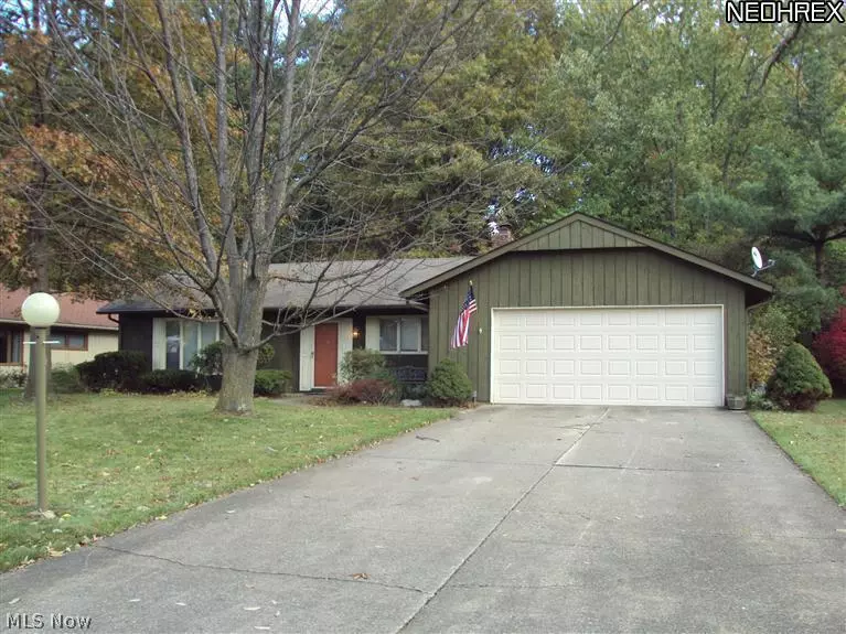 4979 Meadow Moss, North Ridgeville, OH 44039