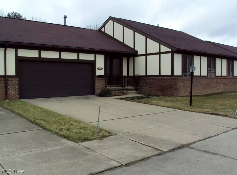 4187 Lancaster LN, Kent, OH 44240