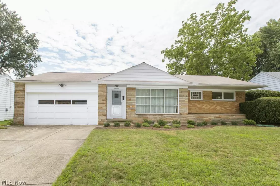 22289 Blossom, Rocky River, OH 44116