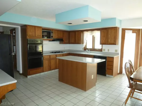 Mentor, OH 44060,7270 Sandtree LN