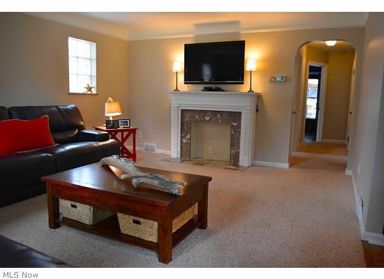 Parma Heights, OH 44130,5837 Eldon DR