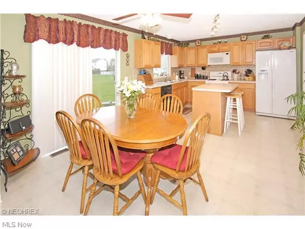 North Ridgeville, OH 44039,9303 Saybrook DR