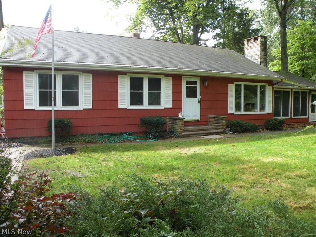 5608 Mackenzie RD, North Olmsted, OH 44070
