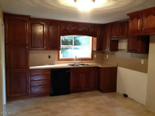 East Liverpool, OH 43920,47823 Lincoln ST