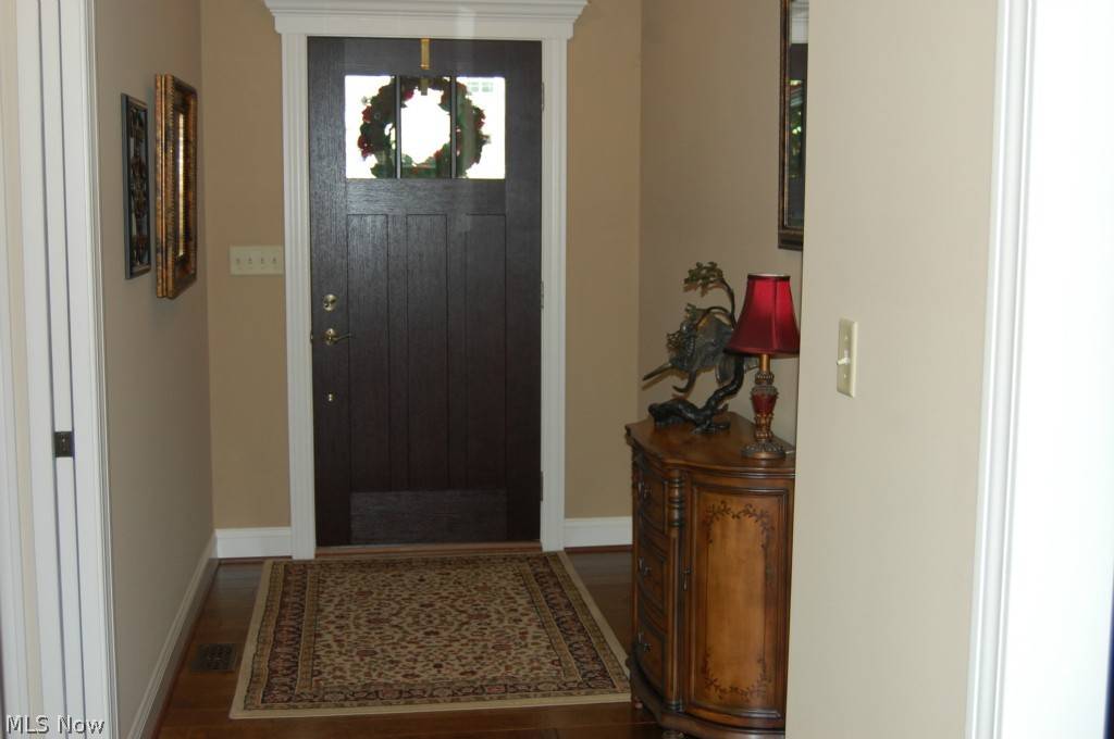 Macedonia, OH 44056,8526 Alexis DR