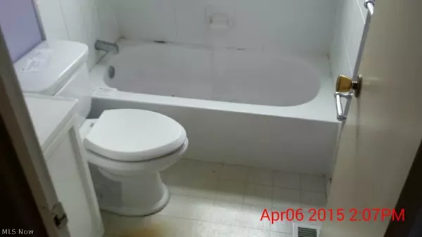 Girard, OH 44420,2528 Chestnut ST