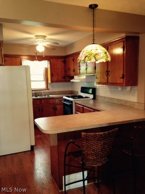 Navarre, OH 44662,125 Canal ST E