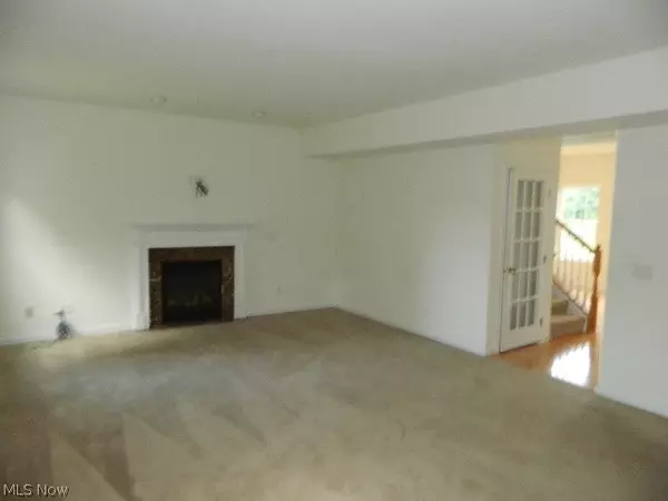 Richmond Heights, OH 44143,2000 Harrison DR