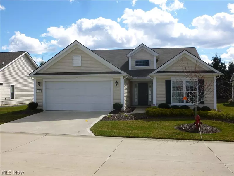 5308 Spruce Pointe LN, Brunswick Hills, OH 44212