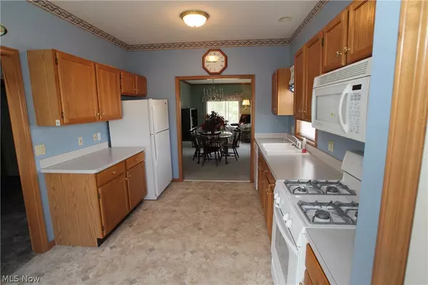 Seven Hills, OH 44131,200 Village