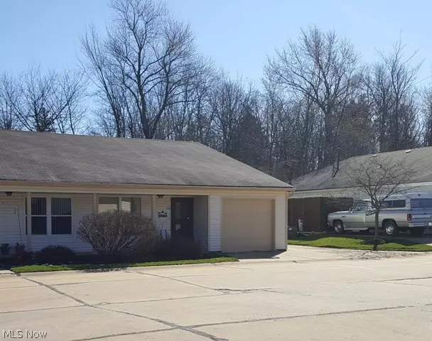 130 Center ST #7B, Chardon, OH 44024