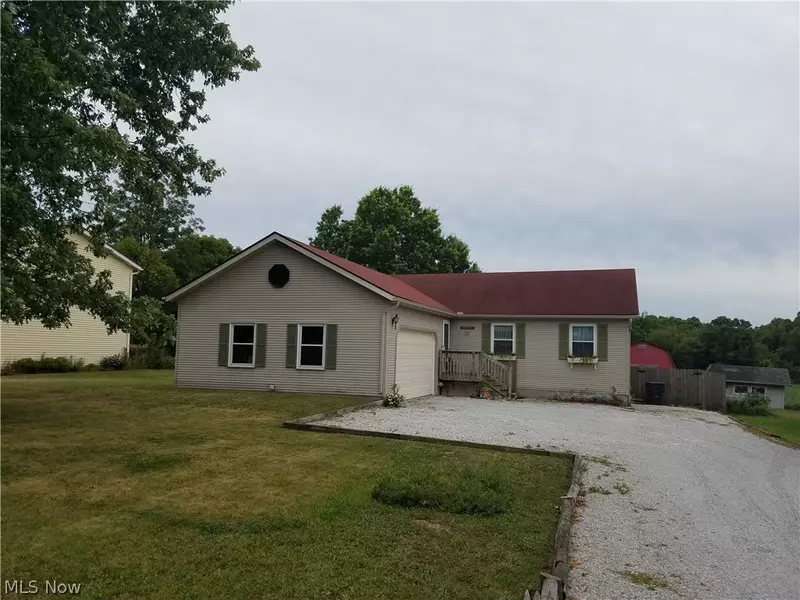 243 Johnson RD, Wadsworth, OH 44281