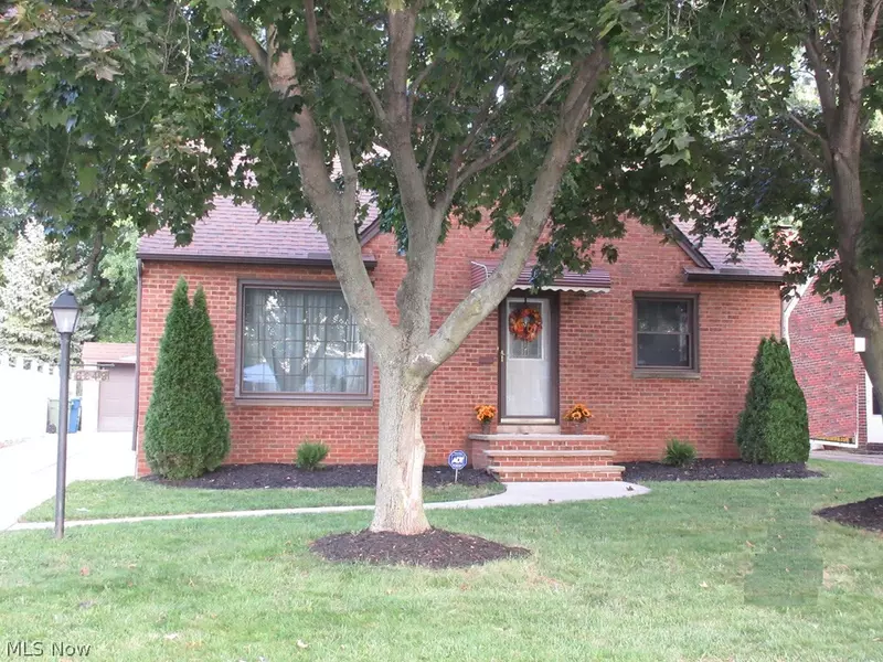 6249 Denison BLVD, Parma Heights, OH 44130