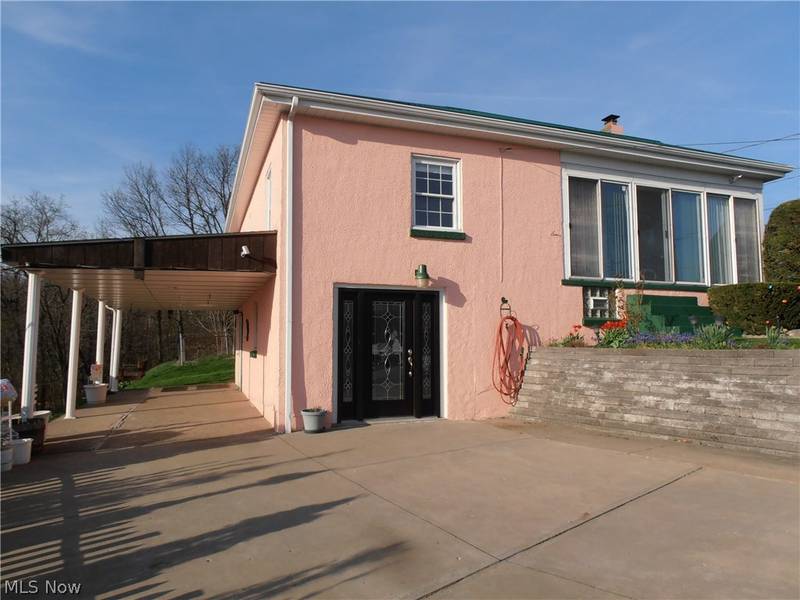 200 Harding ST, Weirton, WV 26062