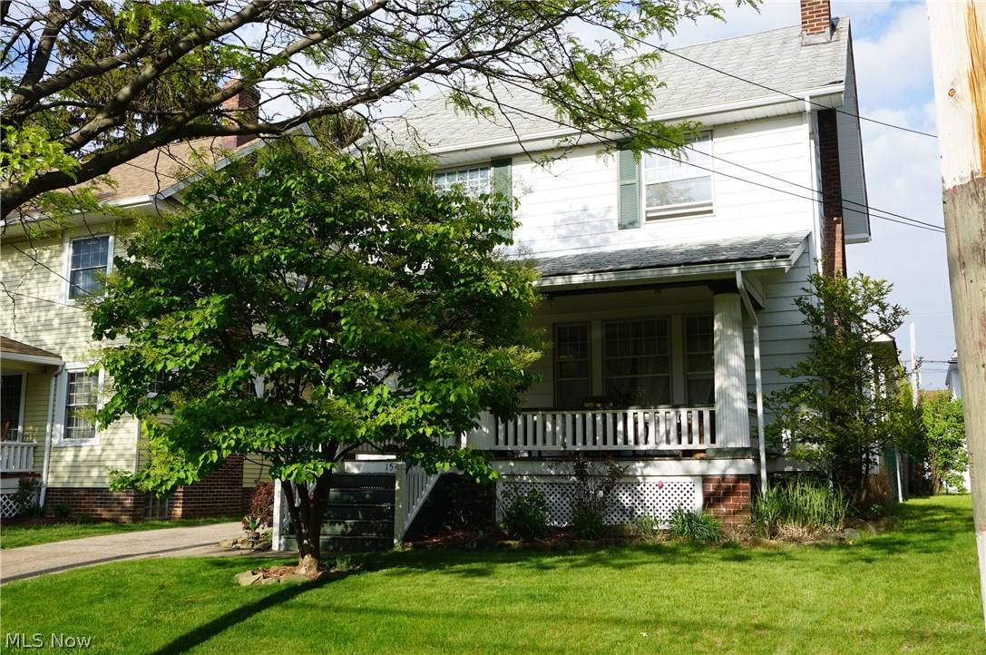 1545 Larchmont AVE, Lakewood, OH 44107