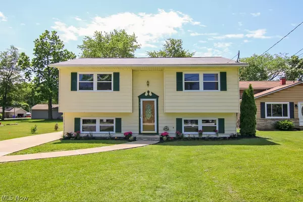 905 Lloyd AVE, Aurora, OH 44202