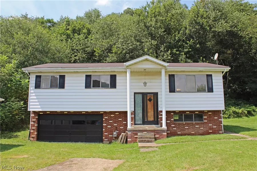 6591 Veterans BLVD, Chester, WV 26034