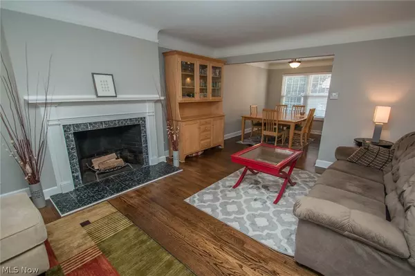 Bay Village, OH 44140,27102 Russell RD