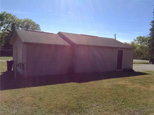 East Canton, OH 44730,2996 Argyle RD SE