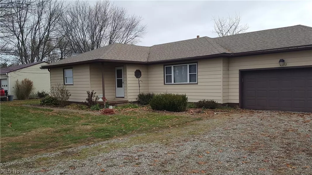 4572 Fredericksburg RD, Wooster, OH 44691