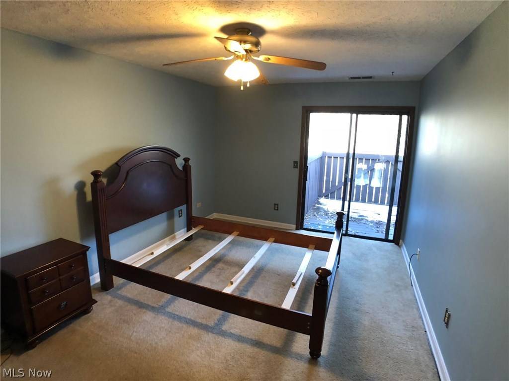Cleveland Heights, OH 44118,3245 Mayfield RD #11