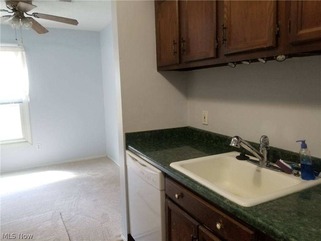 Medina, OH 44256,188 Canterbury LN #C-32