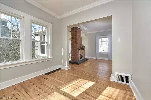 Fairview Park, OH 44126,4093 W 214th ST