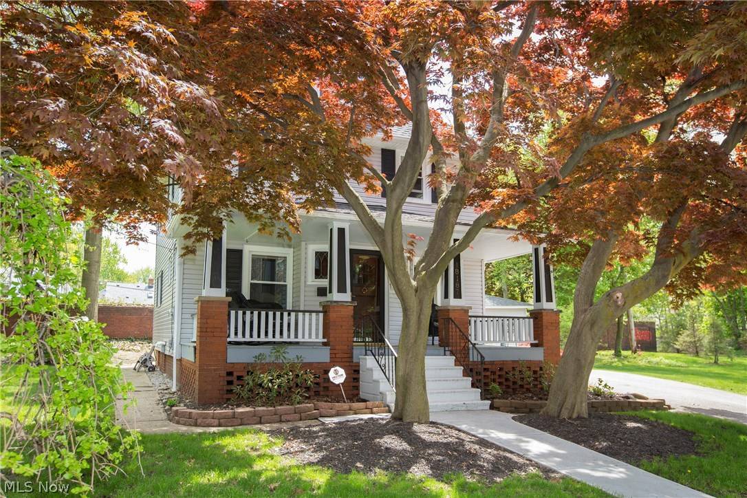 18187 Clifton RD, Lakewood, OH 44107