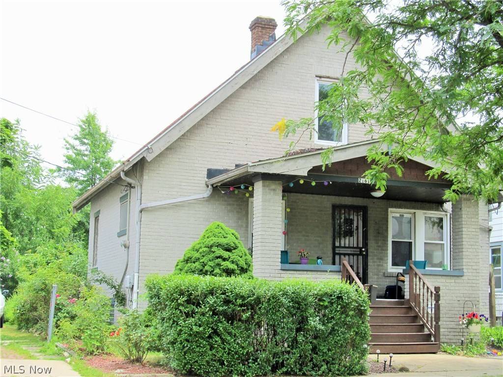 2161 Halstead AVE, Lakewood, OH 44107
