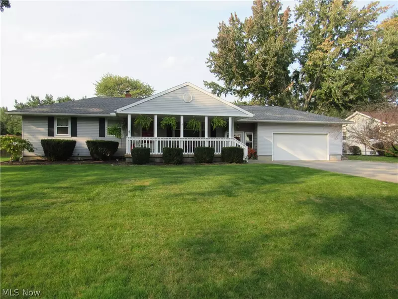 204 Oakdale DR, South Amherst, OH 44001