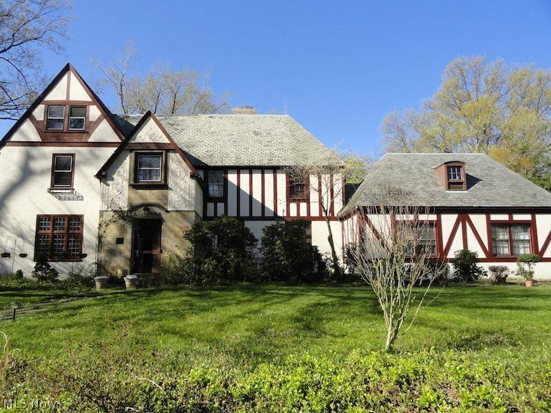 18560 Parkland DR, Shaker Heights, OH 44122