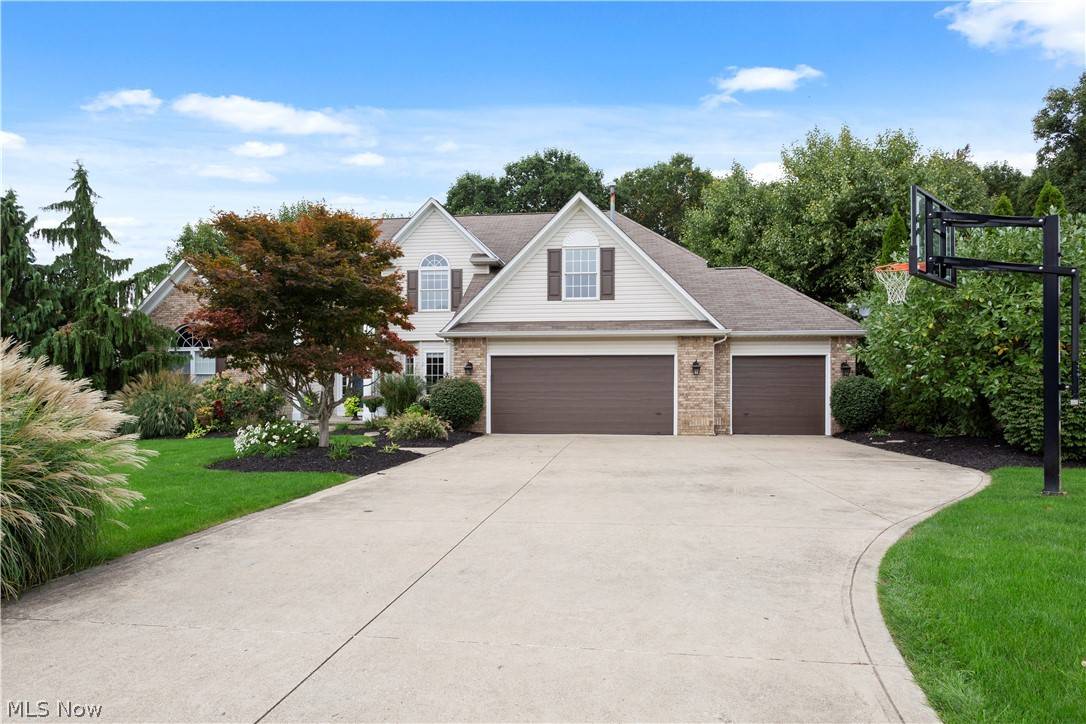 6079 Arlyne LN, Medina, OH 44256