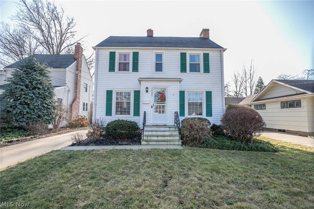24807 Electric DR, Bay Village, OH 44140