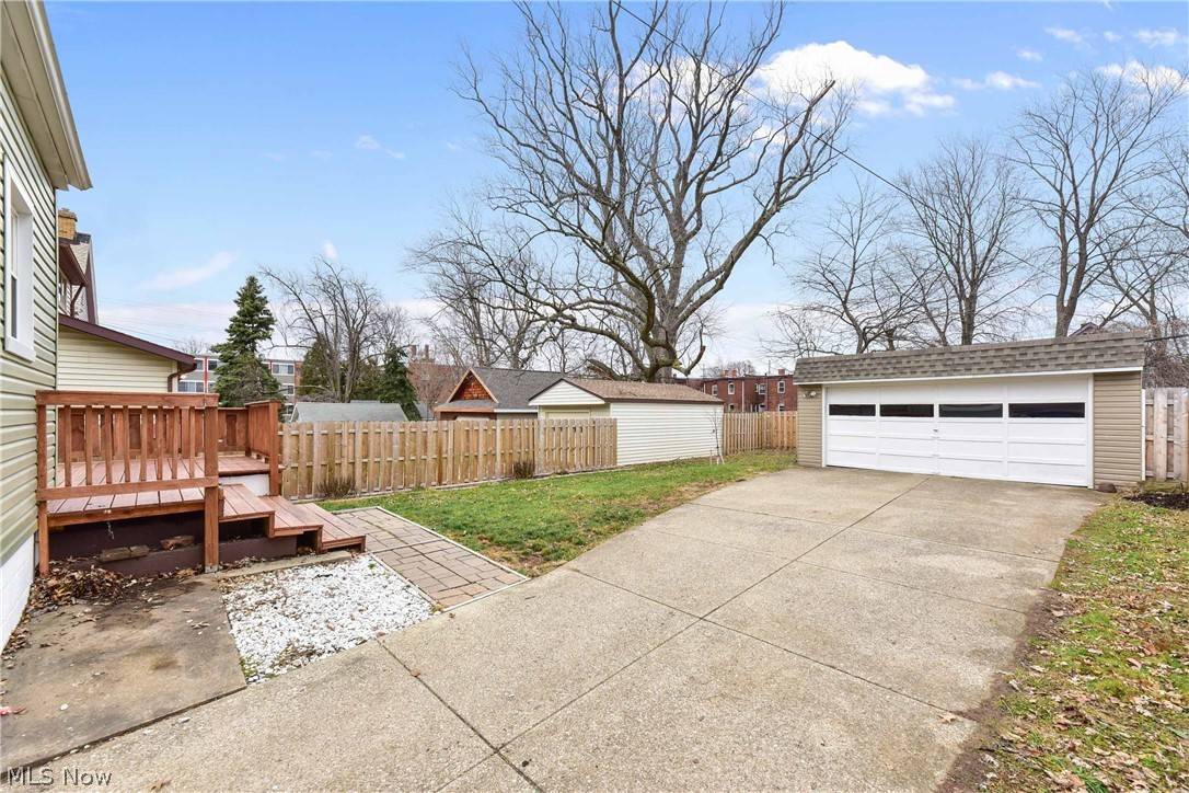 Lakewood, OH 44107,1361 Bonnieview AVE