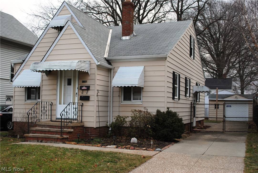 1295 Virginia AVE, Lakewood, OH 44107