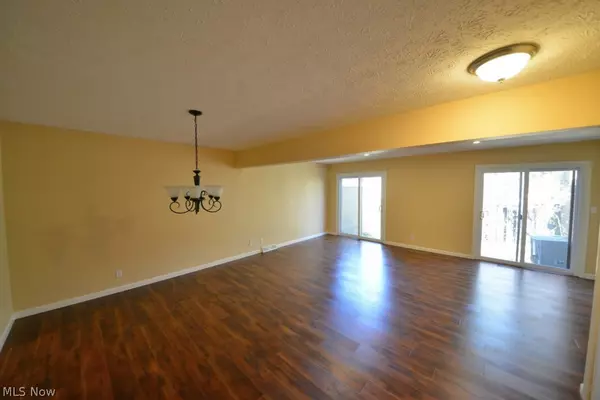 Richmond Heights, OH 44143,4469 Habersham LN N #168