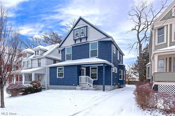 1443 Elmwood AVE, Lakewood, OH 44107