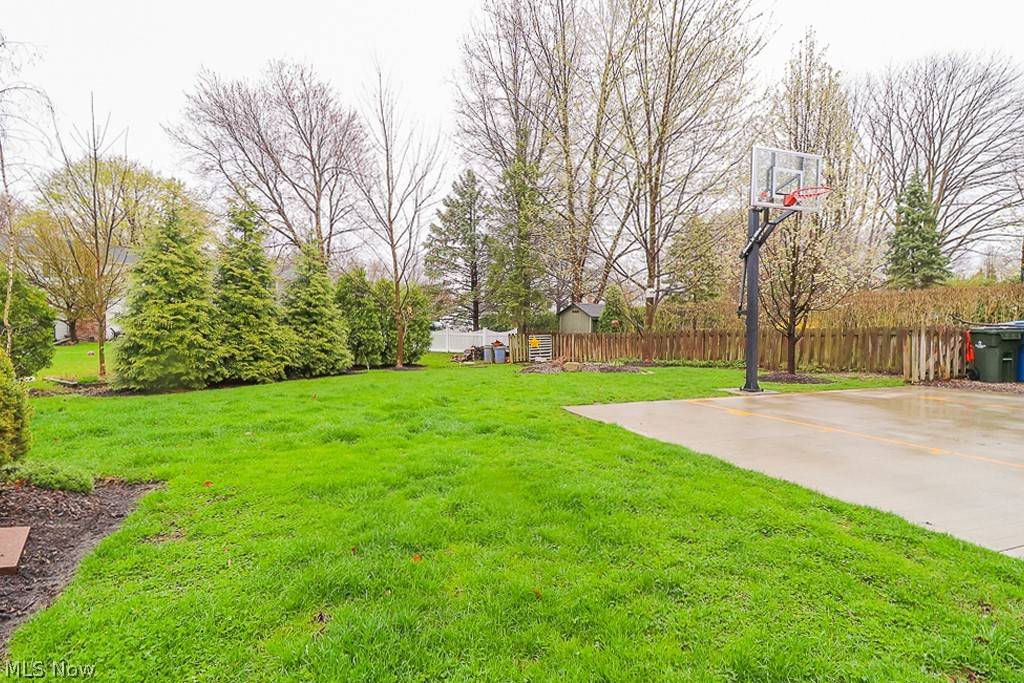 Bay Village, OH 44140,31350 Kimerly DR