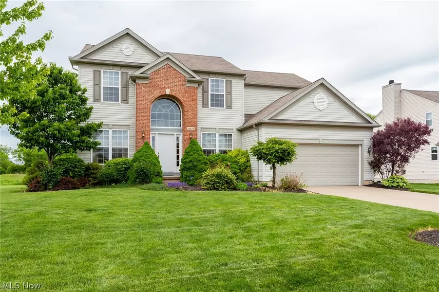 38454 Terrell DR, North Ridgeville, OH 44039