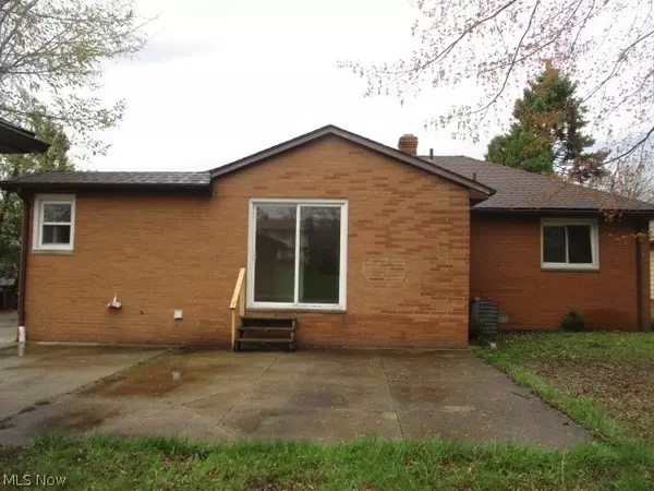 Richmond Heights, OH 44143,4894 Gleeten RD