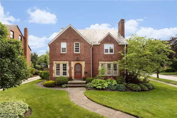 3866 Tyndall RD,  University Heights,  OH 44118