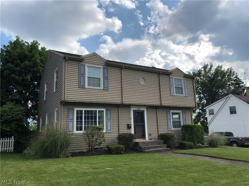 220 Wayne AVE, Akron, OH 44301