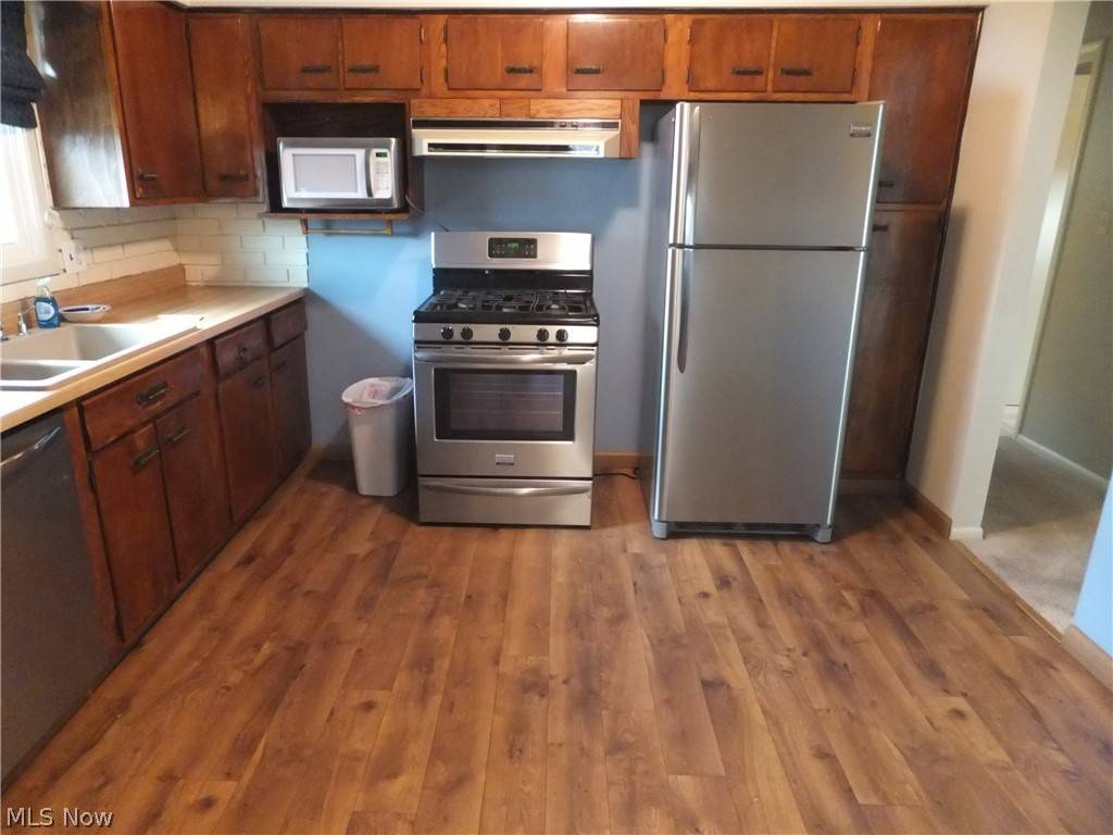 Brooklyn, OH 44144,4682 Summer LN