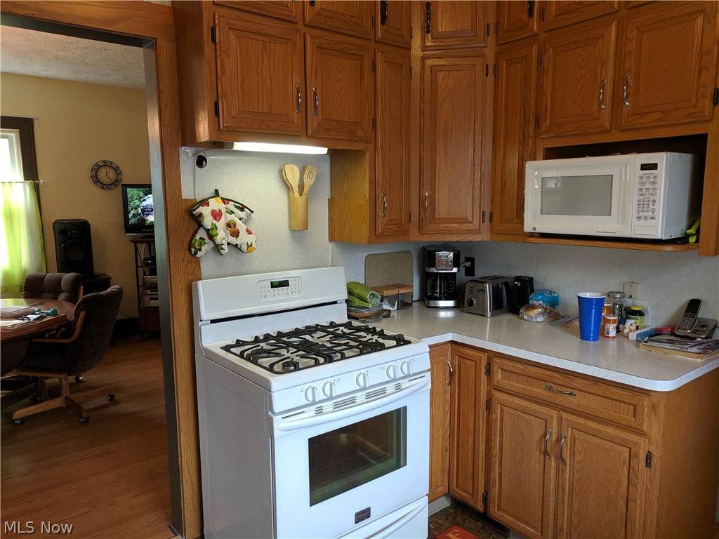 Orrville, OH 44667,429 W Market ST